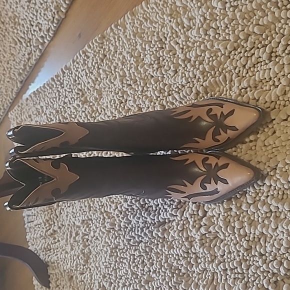 Charlie 1 Horse 7 - Picture 2 of 9